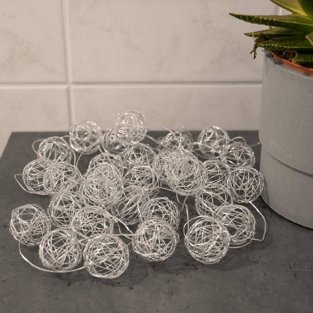 Kaeppel LED Lichterkette Drahtkugeln Silber 20-teilig Nur noch ein Tag übrig
