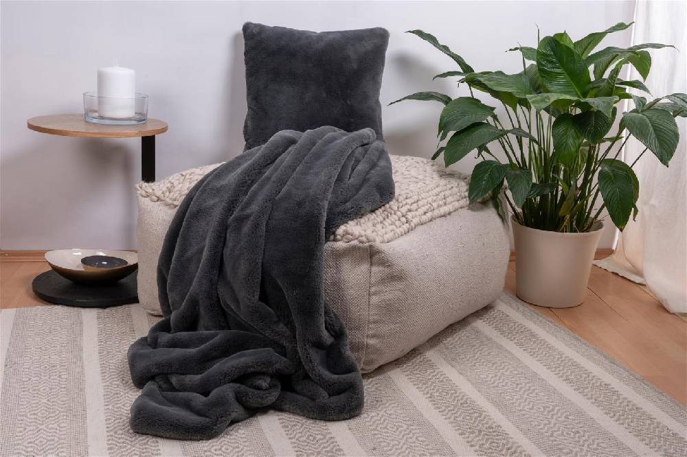 Kayoom Dekokissen & Decke Aimee 625 2er-Set JETZT KAUFEN