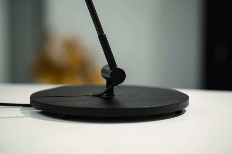 Radius Design BASICA SCHREIBTISCHLEUCHTE Zeitlich begrenztes Angebot