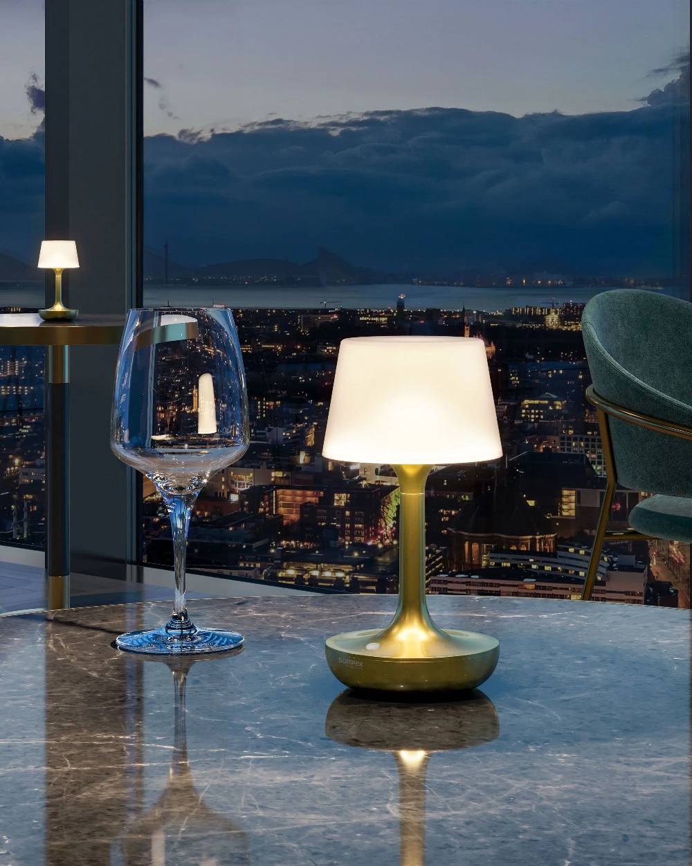 Sompex GINN - gold, RGBW-Akku-Tischleuchte Cyber Monday